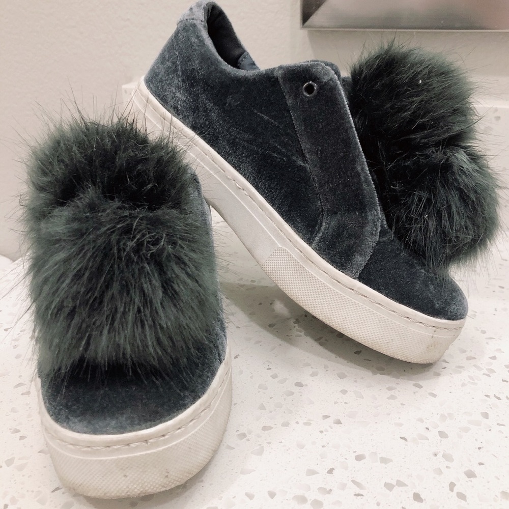 Sam Edelman Ieya Pom Pom Sneakers